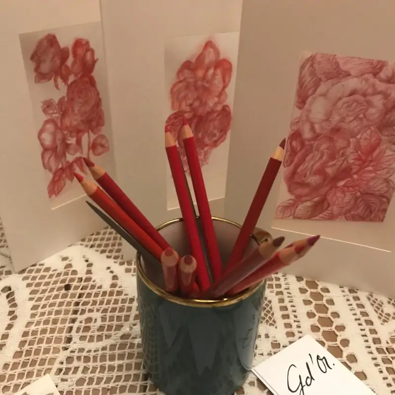 création de dessins de roses, au crayon, artiste talentueuse, Laurence Gossart, inspiration et talent
