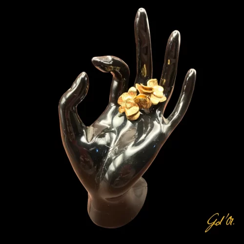 création bijoux plaqué or , bague par Laurence Gossart, modèle unique Gabrielle d'Or