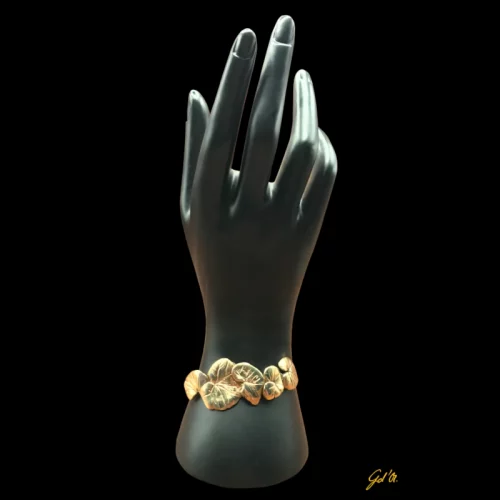 création bijoux plaqué or collection bégonias, bracelet façon jonc par Laurence Gossart, modèle unique artisanat Gabrielle d'Or