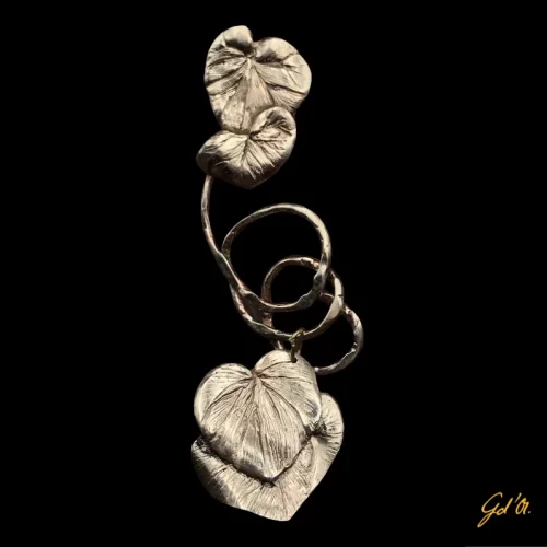 création bijoux plaqué or collection bégonias, bracelet façon serpent par Laurence Gossart, modèle unique artisanat Gabrielle d'Or
