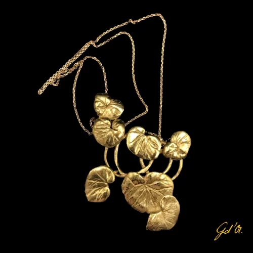 création bijoux plaqué or collection bégonias , collier par Laurence Gossart, modèle unique artisanat, bijoux d artiste