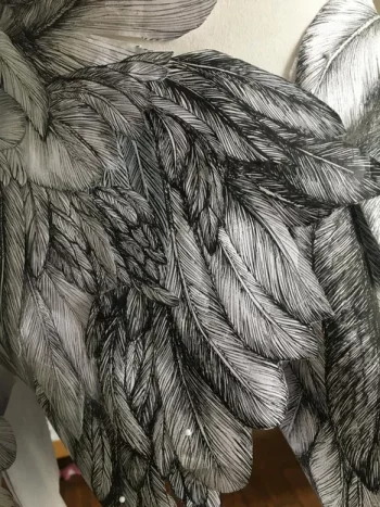 partie de la robe de plumes, collection pluie de plume, dessin de plumes, précis, élégant, par Laurence Gossart