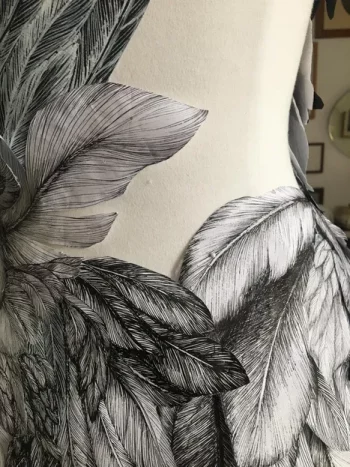 pluie de plumes, partie de la robe , par laurence gossart